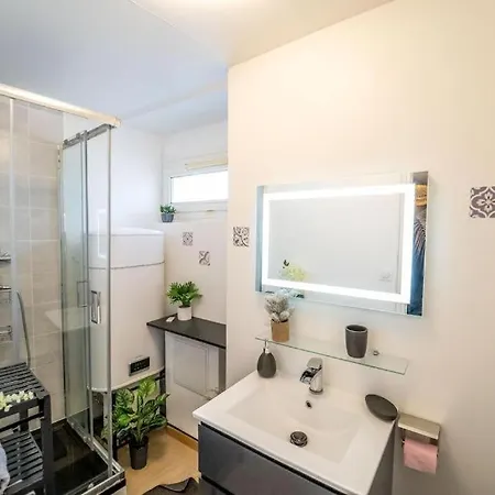 2 Bedroom 6-7pers, Parking, 10min Apartamento Honfleur