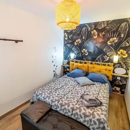 2 Bedroom Apartment 6-7pers, parking, 10min Honfleur Appartement