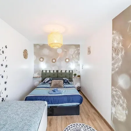 Apartamento 2 Bedroom 6-7pers, Parking, 10min