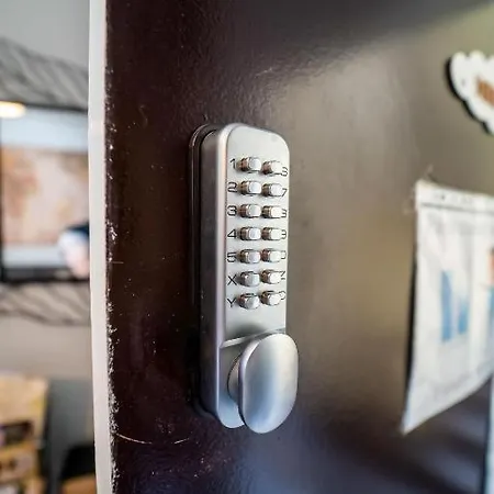 Apartman 2 Bedroom 6-7pers, Parking, 10min